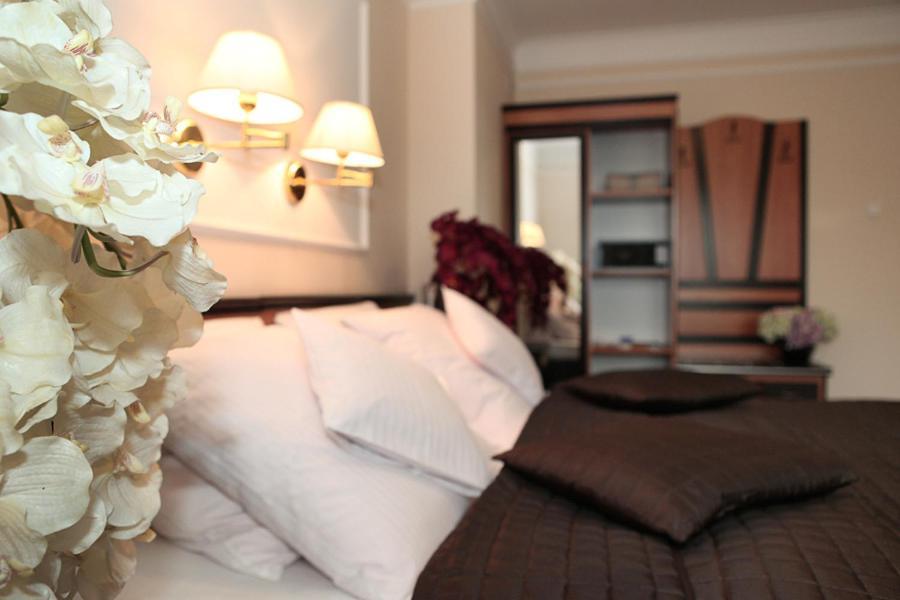 Wzgorze Toskanii Conferences & Restaurant Przeźmierowo Chambre photo