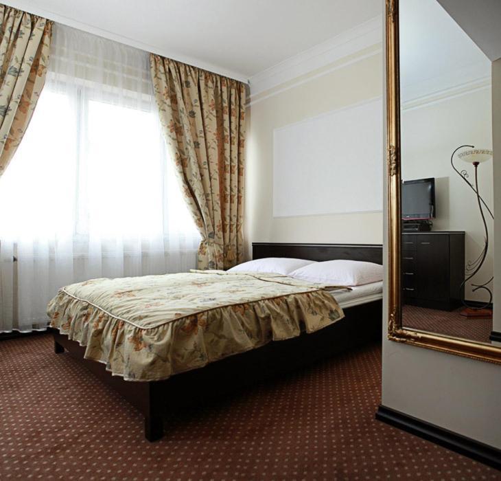 Wzgorze Toskanii Conferences & Restaurant Przeźmierowo Chambre photo